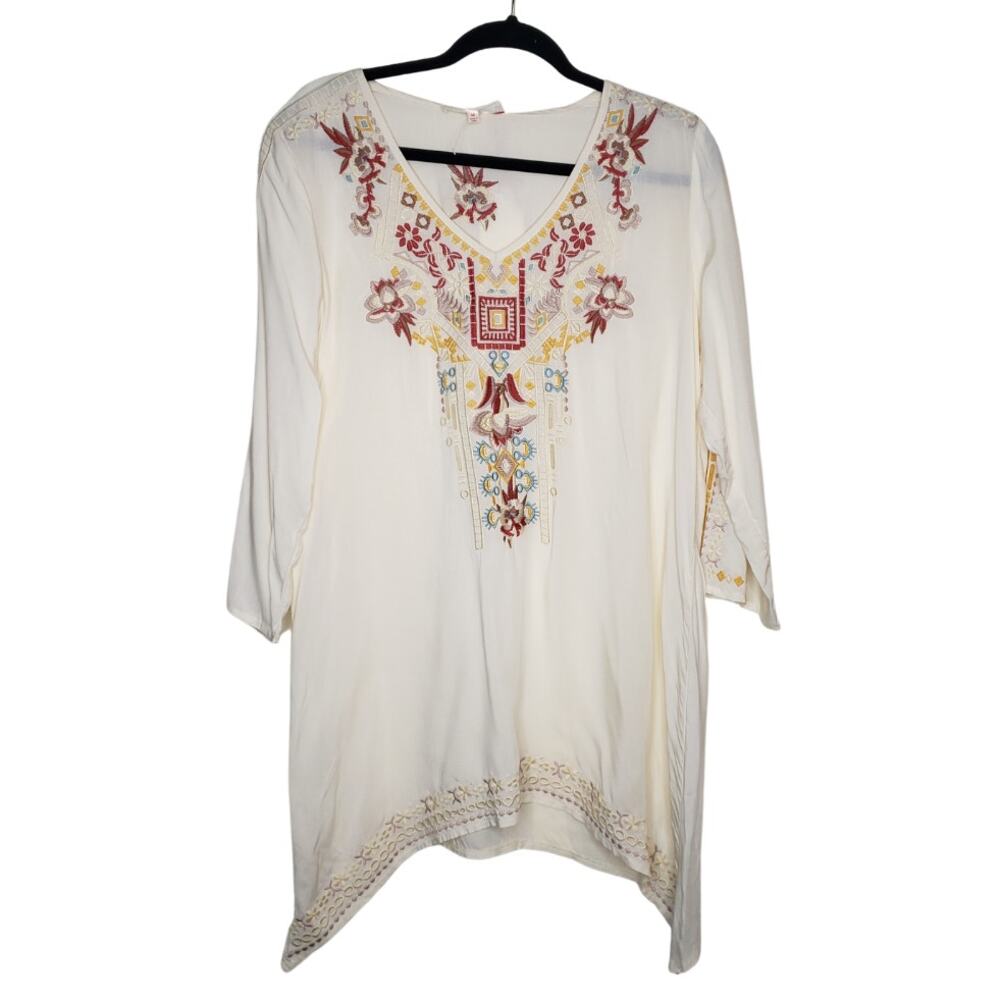 Solitaire| Floral Embroidered Boho Tunic NWT